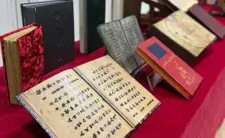 Выставка редких рукописей VIII–XIX веков в университете Туран