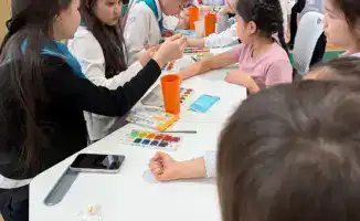 «Яркие мечты о будущем без наркотиков»: в Астане школьники вдохновили на выставке рисунков