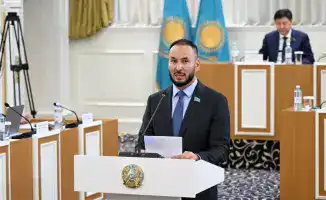 Айдарбек Ходжаназаров объявил о поддержке нового проекта Конституции на заседании комиссии по Конституционной реформе