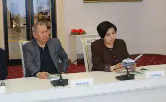 Презентация новых книг Амангельды Кеншиликулы: мост между культурами через казахский перевод Роллана о Толстом