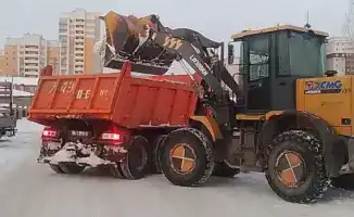 Снежные завалы в Астане: последствия для дорожного движения и безопасности горожан