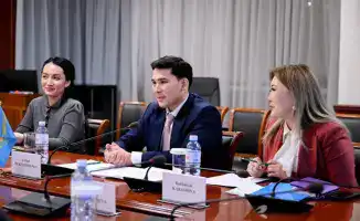Ербол Мырзабосынов и Джерен Гювен Гюрес обсудили сотрудничество в сфере гендерного равенства в спорте и туризме в Казахстане