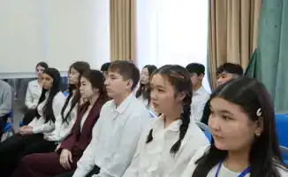 Молодежь Центральной Азии объединяется для решения экологических проблем на экочасе в Астане