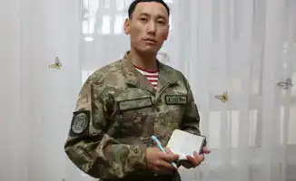 Поэзия как средство патриотического воспитания: военные служащие находят вдохновение в своем опыте