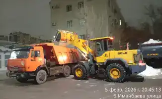 Астана: гололед и снегопады требуют осторожности