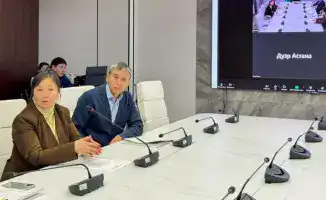 Министр сельского хозяйства Айдарбек Сапаров выслушал проблемы граждан на личном приеме