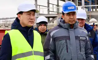 Ержан Ертаев проверил реализацию ключевых энергетических проектов в Туркестанской области и Алматы