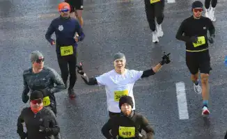 Беговой сезон стартовал в Алматы с 2500 участников