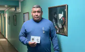 Педагог из Казахстана награжден за героизм в спасении детей во время пожара