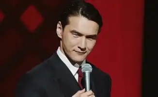 Казахстанский комик Нурлан Сабуров: не первый, но точно не последний в комедийной карусели запретов