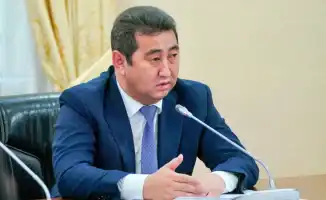 Скандал с субсидиями: министр Сапаров оправдывается за финансовую поддержку родственников