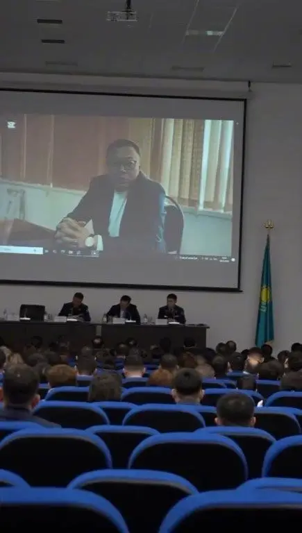 Обсуждение профилактики религиозной радикализации в исправительных учреждениях Астаны {city2}