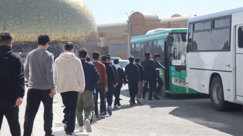 Весенний призыв: в Туркестанской области отправили первую команду новобранцев в Пограничную службу (6)