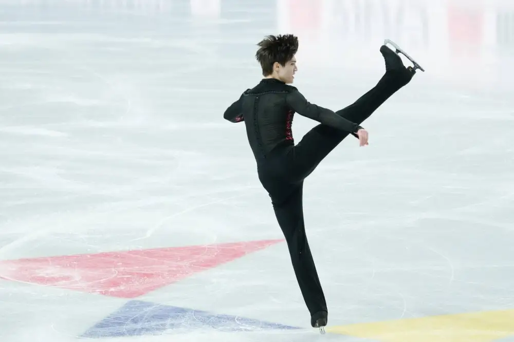 Диас Джиренбаев дебютировал на чемпионате мира (2)