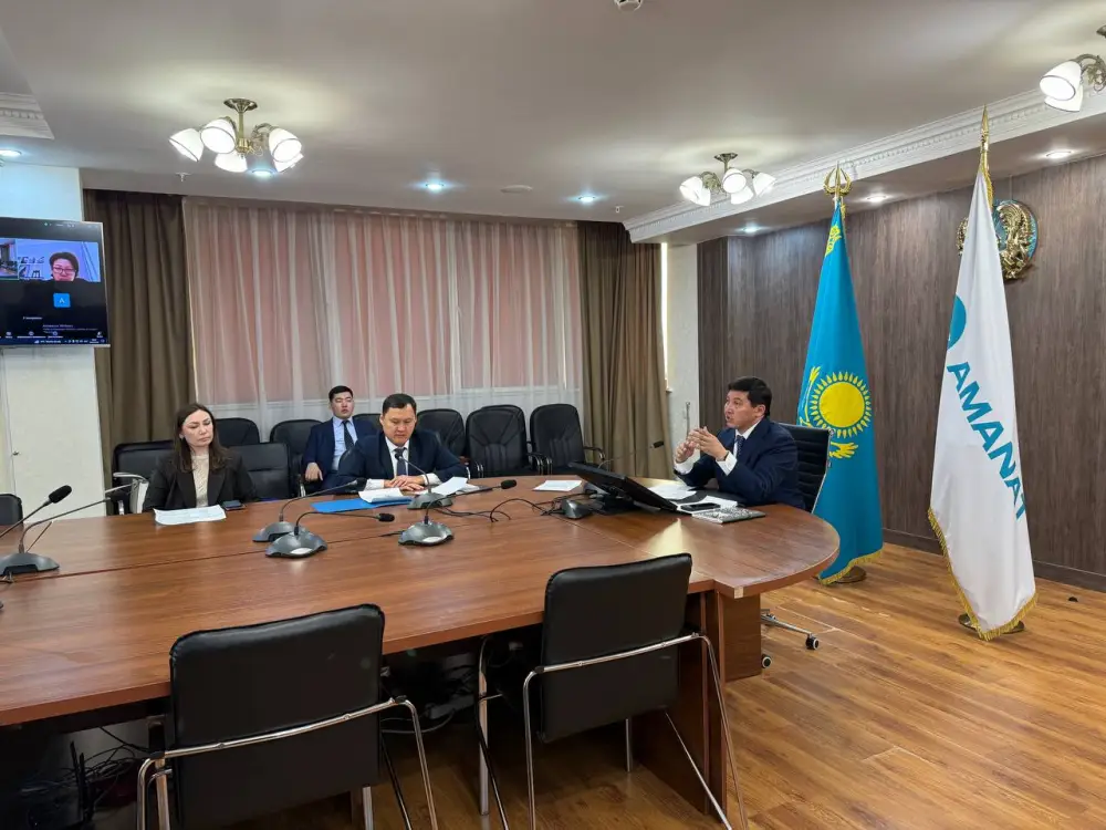 Вице-министр торговли и интеграции Казахстана Айдар Абилдабеков обсудил вопросы импорта и маркировки товаров с гражданами на платформе партии «AMANAT» {city2}