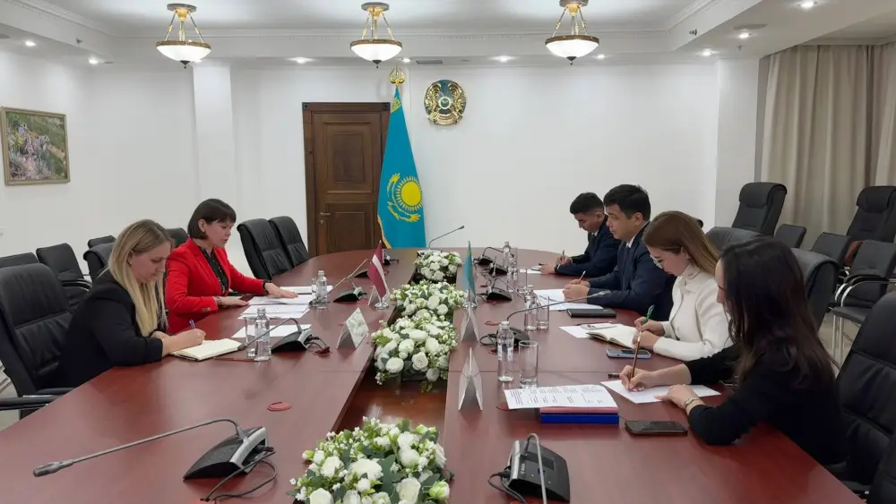 Встреча с Чрезвычайным и Полномочным Послом Латвийской Республики в Республике Казахстан {city2}