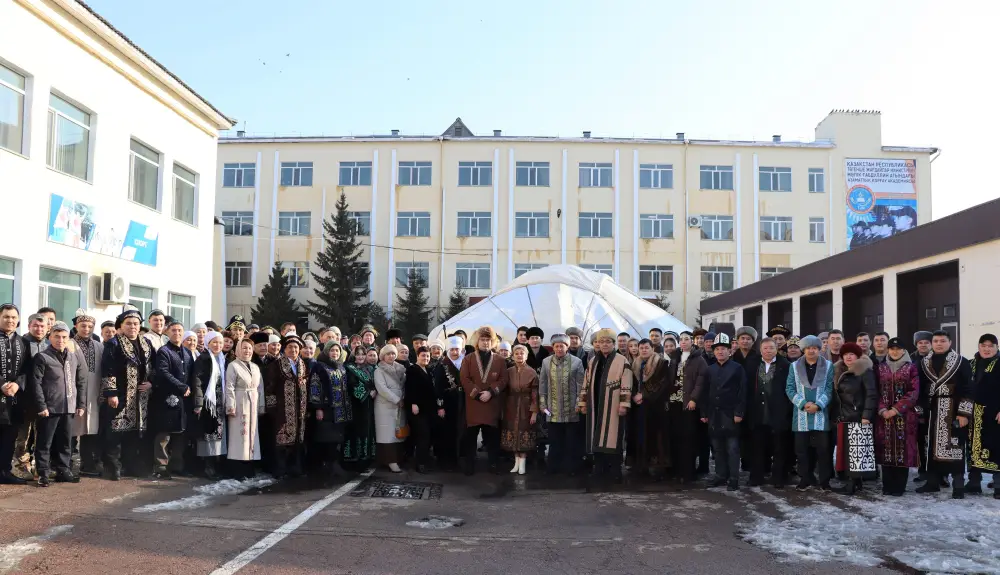 Наурызнама: Спасатели МЧС отметили праздник «Көрісу күні» (8)