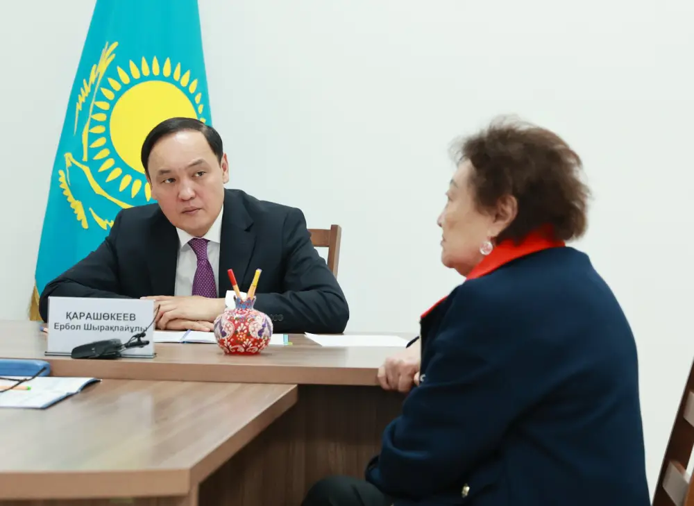 Ербол Карашукеев провел прием граждан (7)