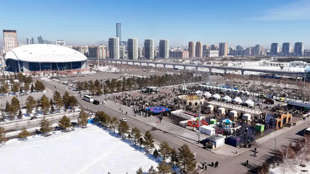 Digital Nauryz: Autonomous Vehicle Demonstration in Astana Highlights AI Integration in Smart City Infrastructure {city2}