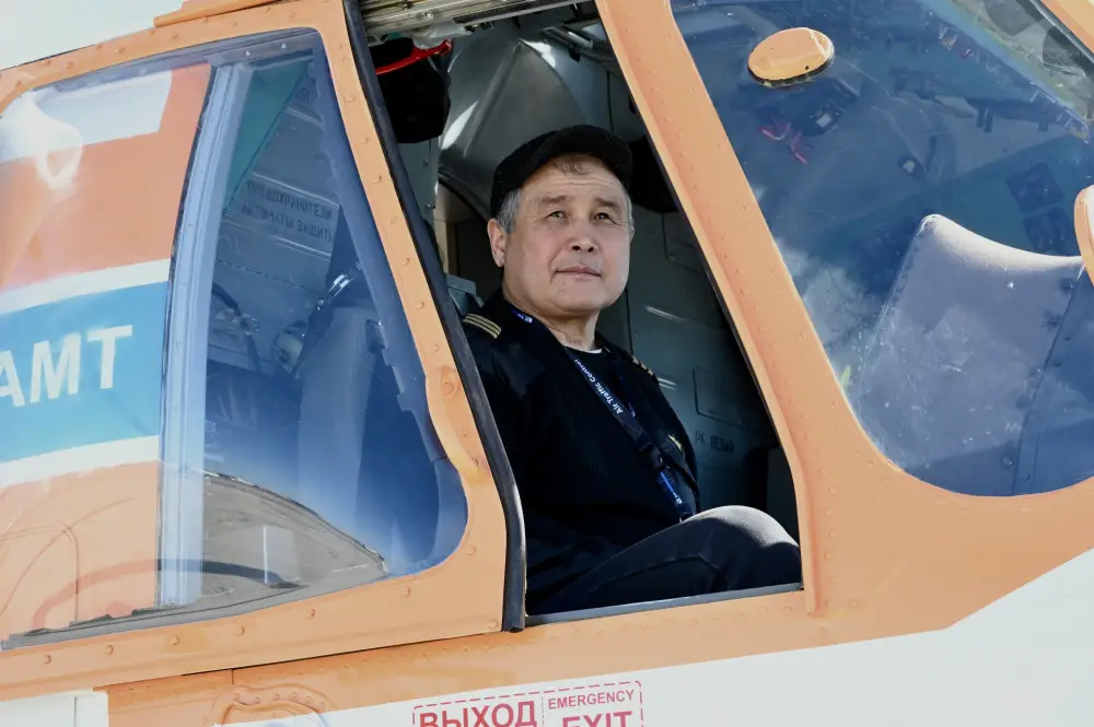 Служба в небе: 15 лет преданности спасению жизней в международной авиации МЧС {city2}