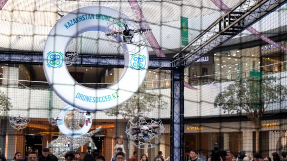 Digital Nauryz: турнир по дрон-футболу среди школьников провели в Астане (10)
