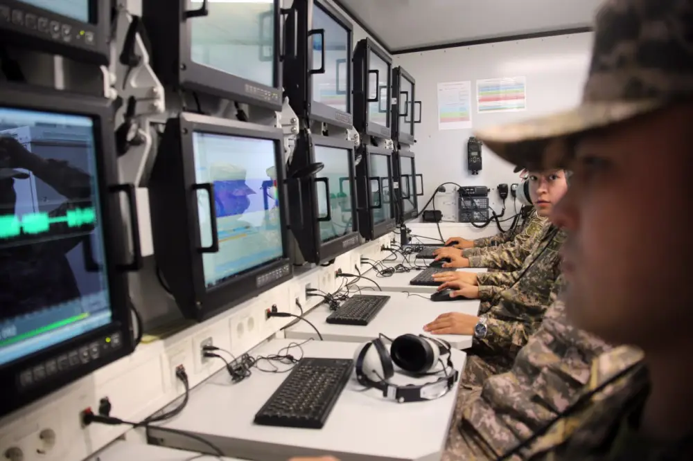 Важность специалистов по радиоэлектронной борьбе для обеспечения безопасности страны {city2}