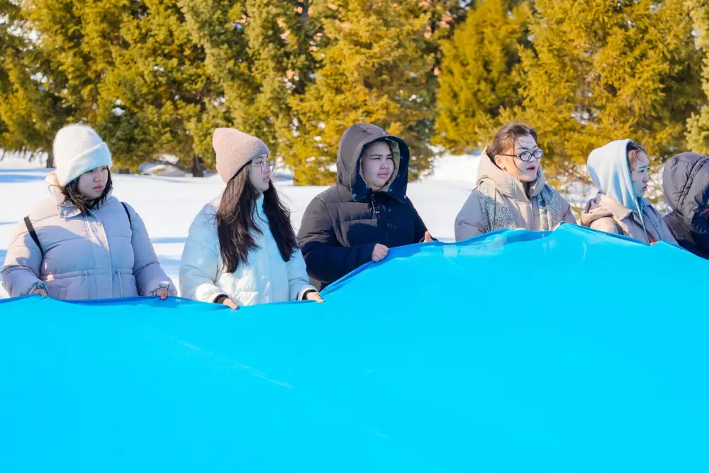 Более тысячи представителей молодежи поддержали новую Конституцию масштабной акцией (5)