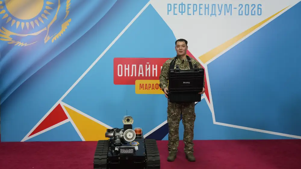 Казахстан представил инновационного робота-пожарного {city2}