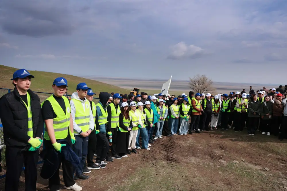 Экоакция «Мөлдір бұлақ»: родники очищают жители Жамбылской области (5)