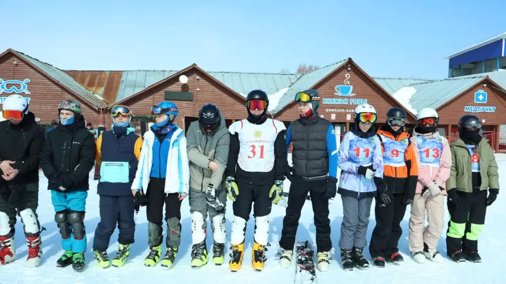 В ВКО стартовали чемпионат и молодежное первенство РК по сноуборду (5)