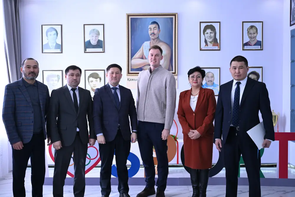 Спорт как мост к правопорядку: Ермек Коспанов и Дмитрий Баландин обсуждают закон и дисциплину {city2}