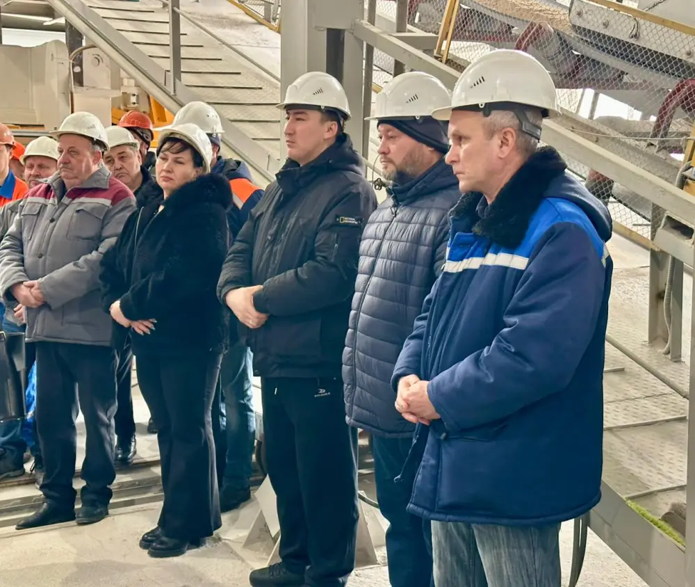 В ОБЛАСТИ АБАЙ РЕГИОНАЛЬНАЯ КОАЛИЦИЯ ПРОВЕЛА ВСТРЕЧУ С ТРУДОВЫМ КОЛЛЕКТИВОМ ПРЕДПРИЯТИЯ «СИЛИКАТ» (6)