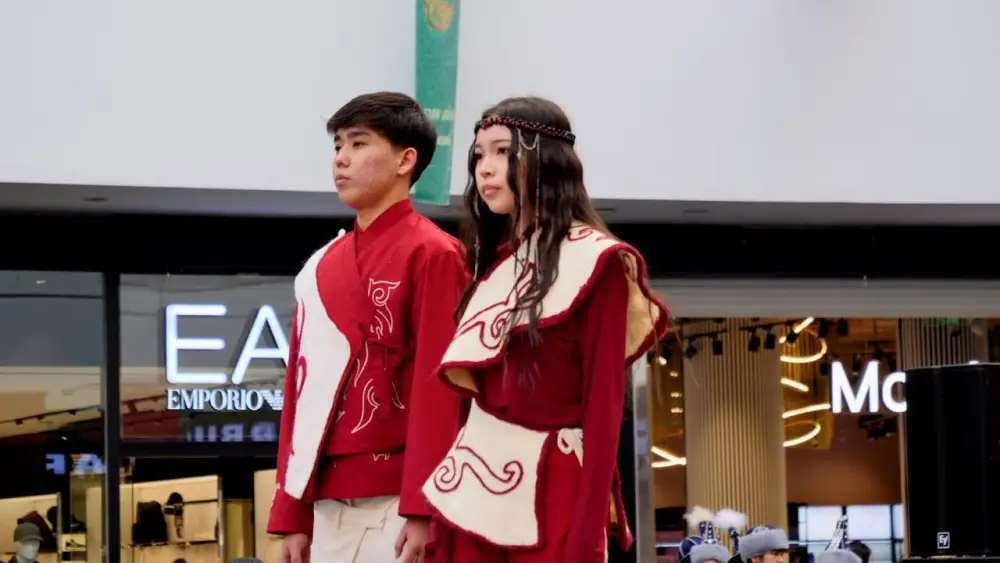 Конкурс дизайнеров с ИИ-роботом прошел в Астане (7)