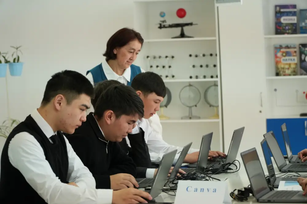 Google признал школу ВКО инноватором внедрения цифровых технологий (5)