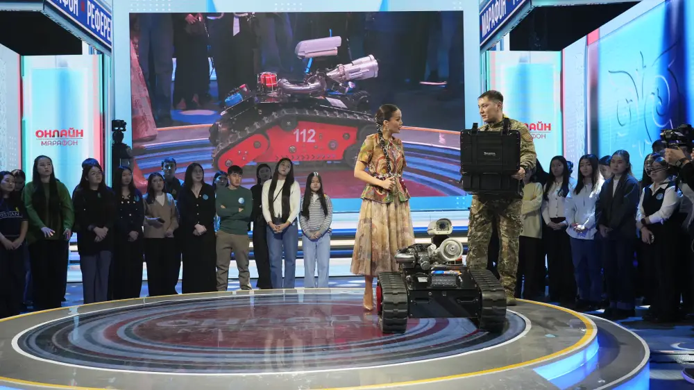 Инновационный робот-пожарный МЧС Казахстана представлен на республиканском онлайн-марафоне (3)