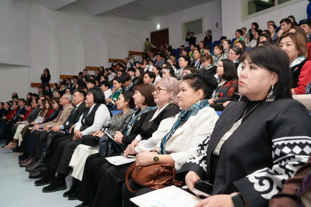 «Таза Қазақстан»: В Астане прошло торжественное мероприятие в рамках концепции развития экологической культуры (10)