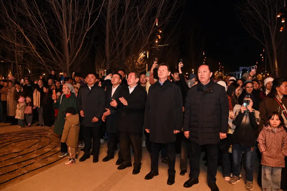 Парламентские депутаты Кызылорды открыли обновленный Президентский парк с современными условиями для отдыха {city2}