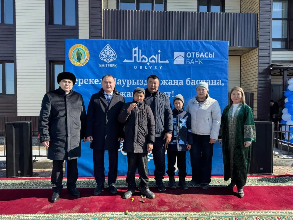 В Абайском районе в преддверии Наурыз мейрамы 18 семей получили жилье (2)