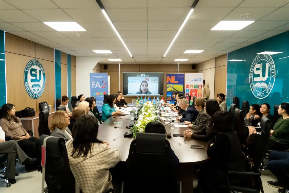 Роль женщин в устойчивом развитии сельского хозяйства обсудили в КазАТИУ (10)