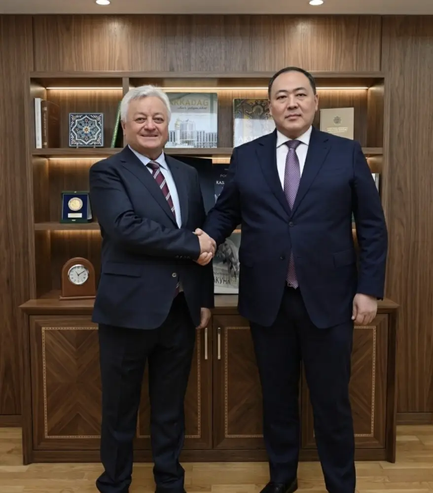 На дипломатическом мосту: Казахстан и Молдова прощаются с уважением {city2}