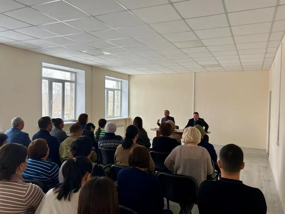 В Управлении по мобилизационной подготовке, территориальной и гражданской обороне ВКО прошло обсуждение вопросов предстоящего референдума (2)