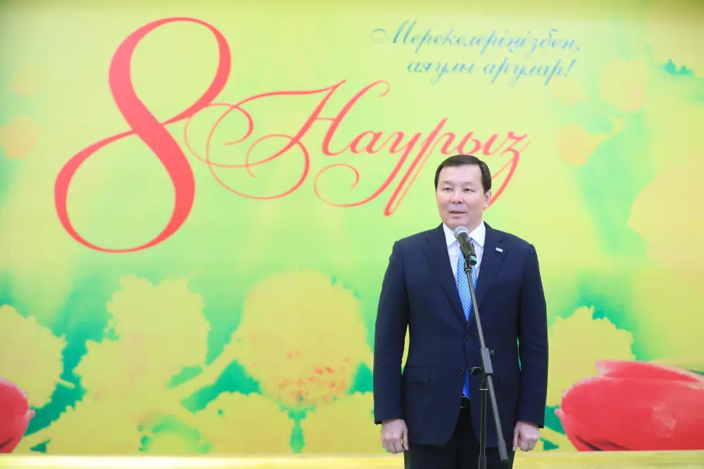 Государственные награды актюбинским женщинам вручены в преддверии весеннего праздника {city2}