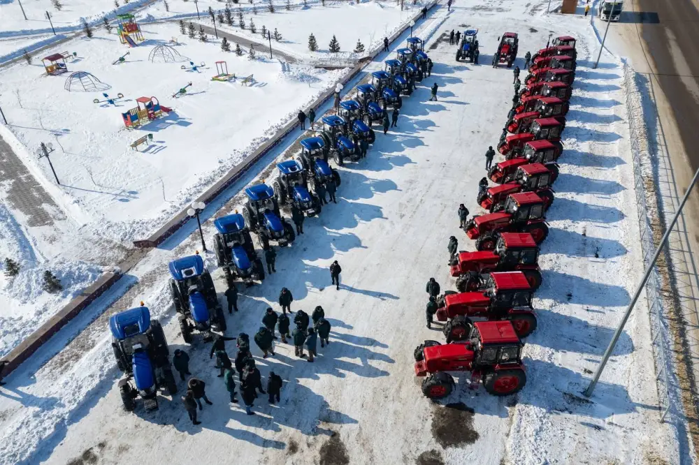 Лесные хозяйства СКО получили 51 единицу новой техники для защиты лесов от пожаров {city2}