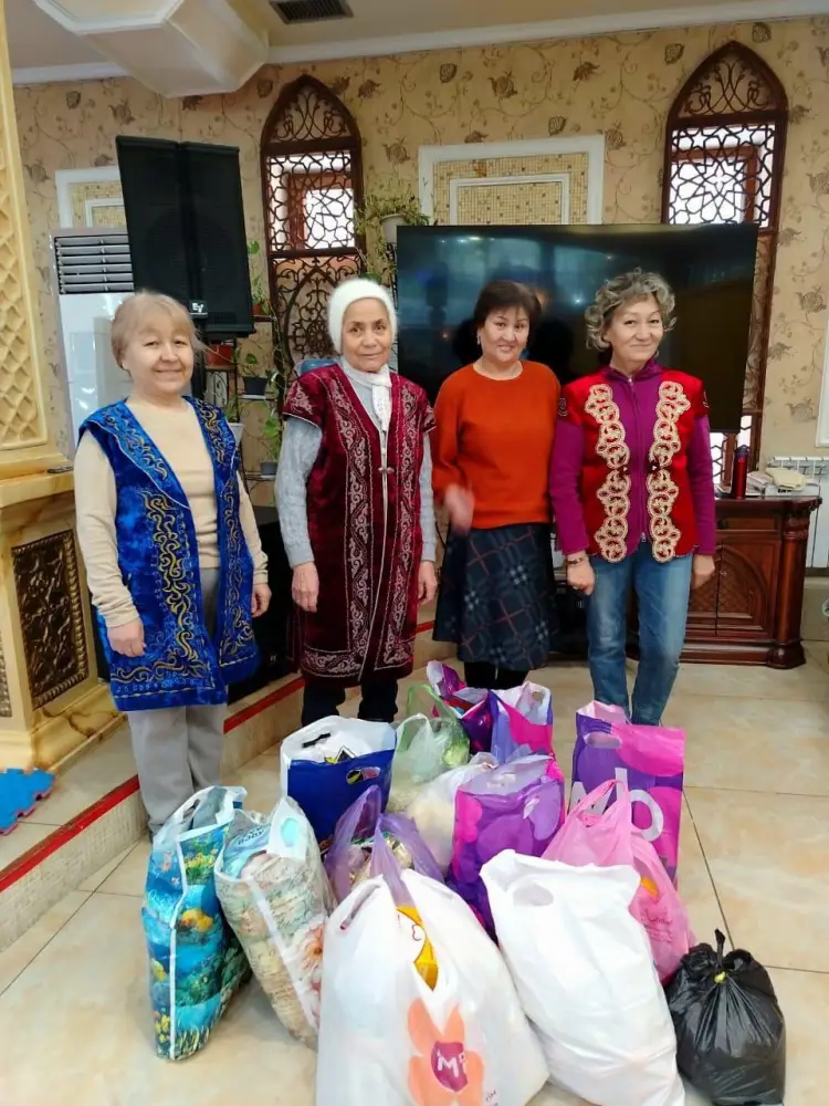 Пенсионеры Астаны организовали благотворительную акцию для поддержки нуждающихся семей {city2}