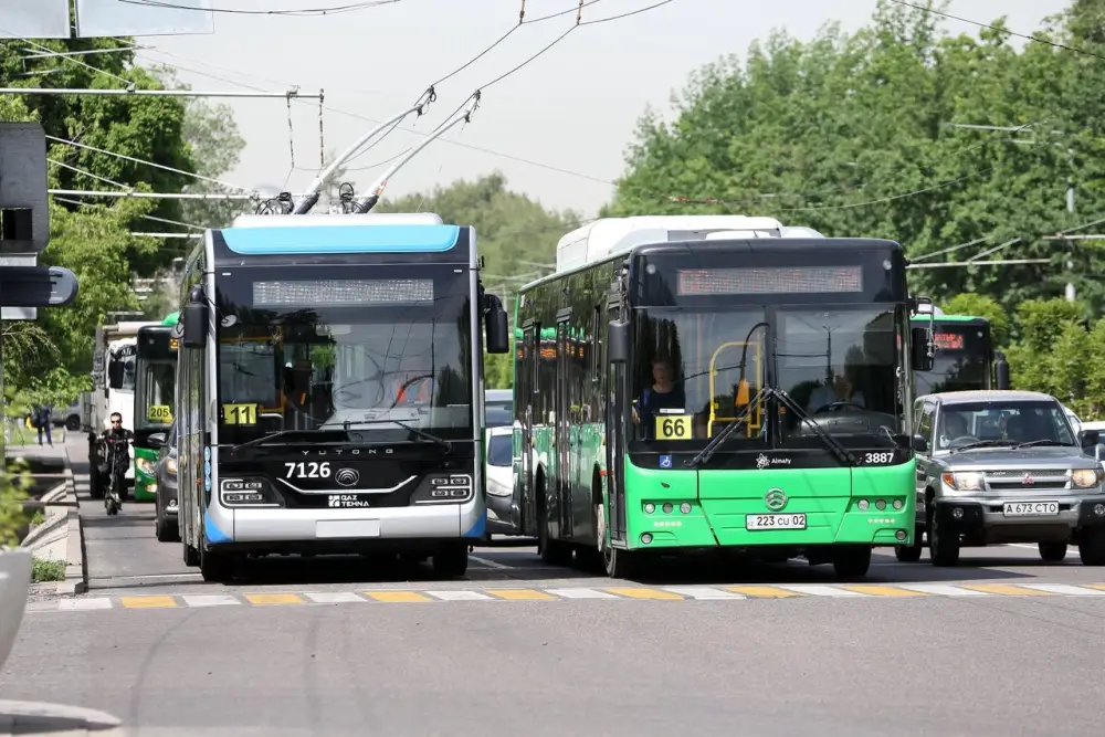 15 марта Алматы откроет двери общественного транспорта для всех желающих в день референдума {city2}