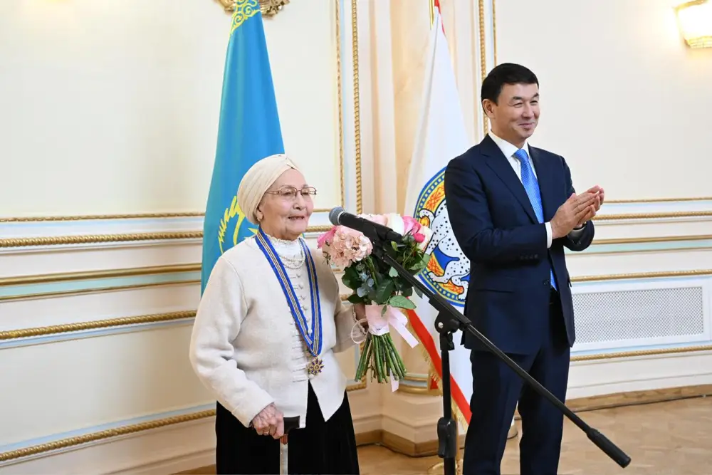 Государственные награды женщинам в Алматы к Международному женскому дню {city2}