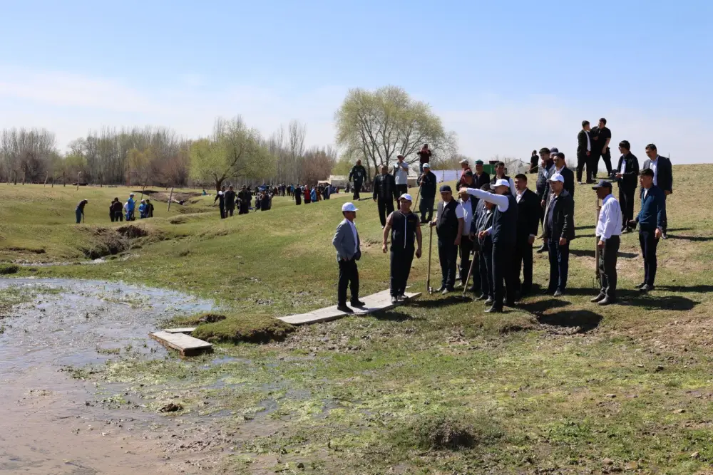 ТУРКЕСТАН: В САУРАНЕ В РАМКАХ АКЦИИ «МӨЛДІР БҰЛАҚ» ОЧИЩЕНО 13 КИЛОМЕТРОВ РУСЕЛ РОДНИКОВ И РЕК (6)
