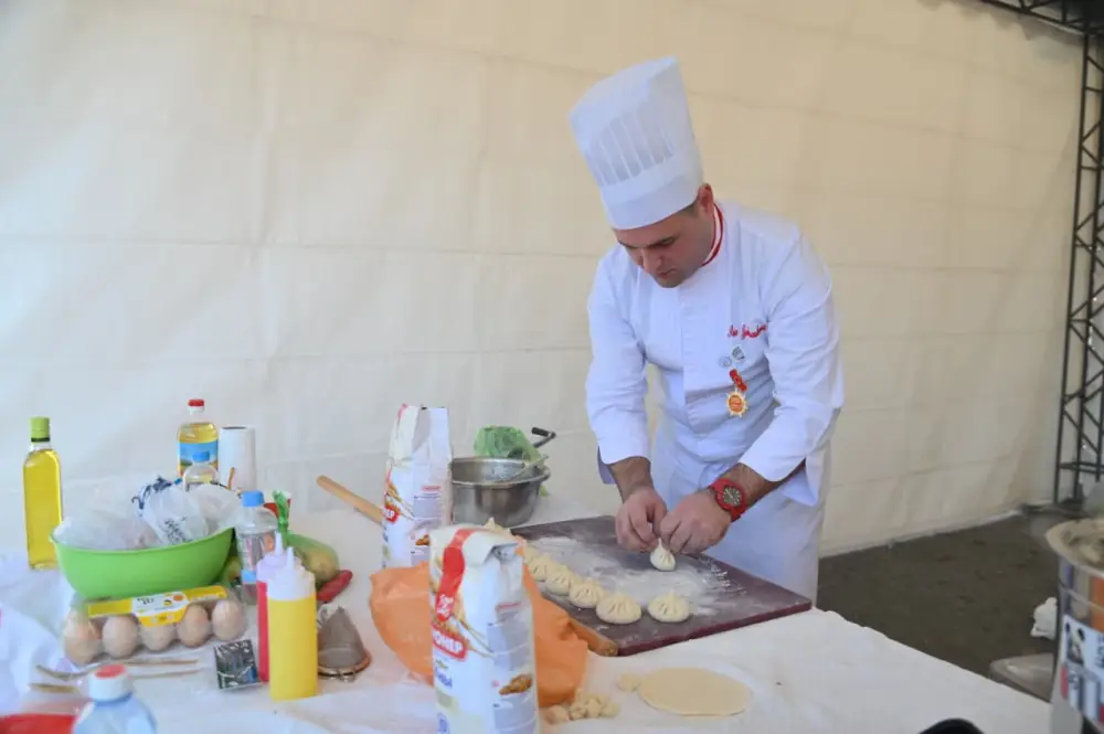 ШЫМКЕНТ: КУЛИНАРНЫЙ МИР В СЕРДЦЕ ГОРОДА — ФЕСТИВАЛЬ «DAMDASTOUR» СОЕДИНЯЕТ ТРАДИЦИИ НАРОДОВ {city2}