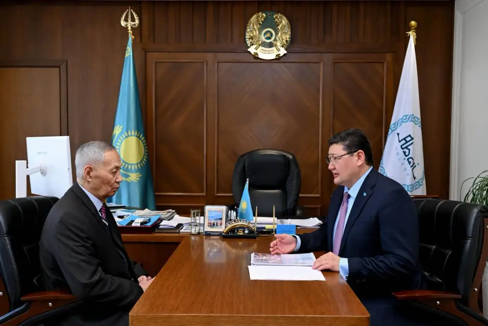 Аким области встретился с абаеведом Арапом Еспенбетовым (4)