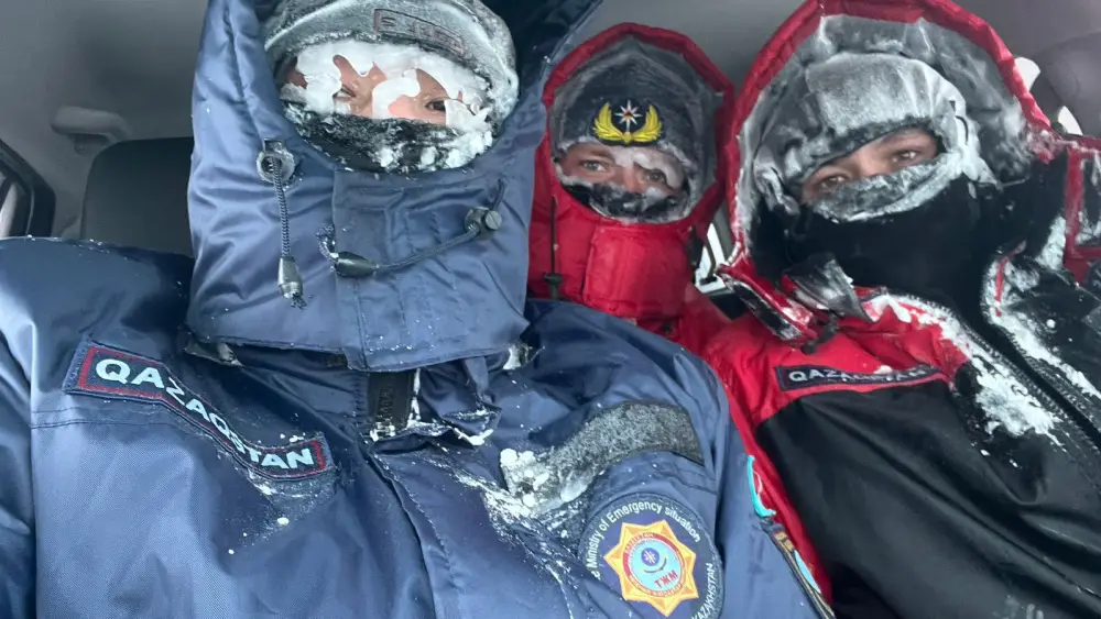 За прошедшие сутки из снежных заносов спасено и эвакуировано 760 человек (5)